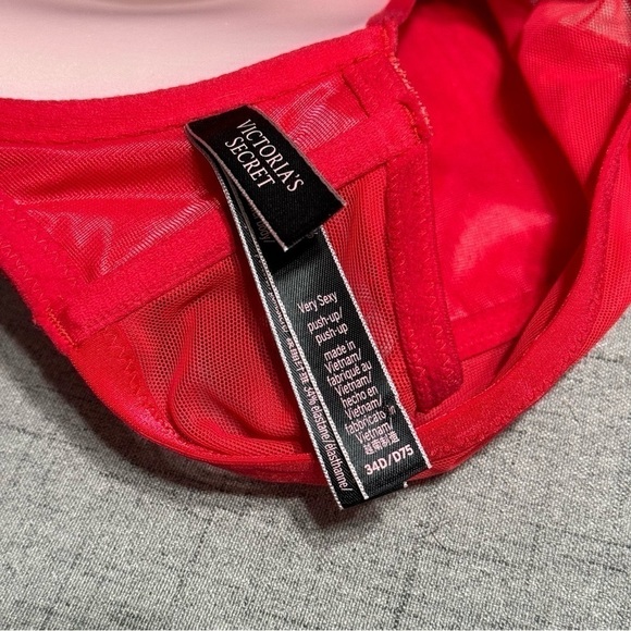 Victoria’s Secret Very Sexy Front Close Push Up Bra Velvet Trim Racerback Red - Picture 9 of 9
